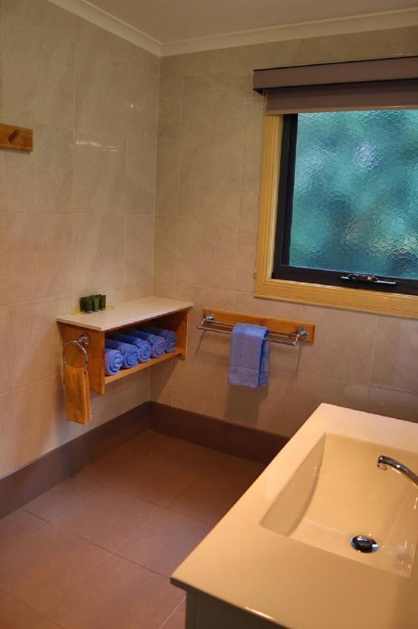 Strahan Bungalows Ngoại thất bức ảnh